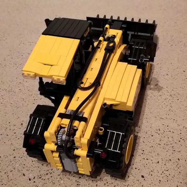 MOC 34753 Telehandler Technic by FT creations MOC FACTORY 5 - MOULD KING