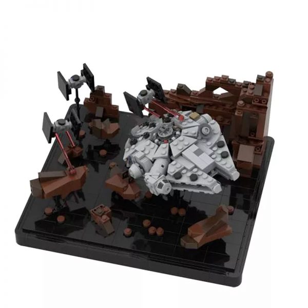 MOC 41087 Asteroid Chase Micro Millenn ium Falcon Episode V Star Wars by 6211 MOCFACTORY 2 - MOULD KING