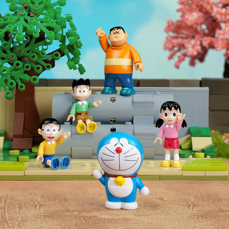 Qman K20409 Doraemon Cement Pipe Vacant Land with 266 pieces