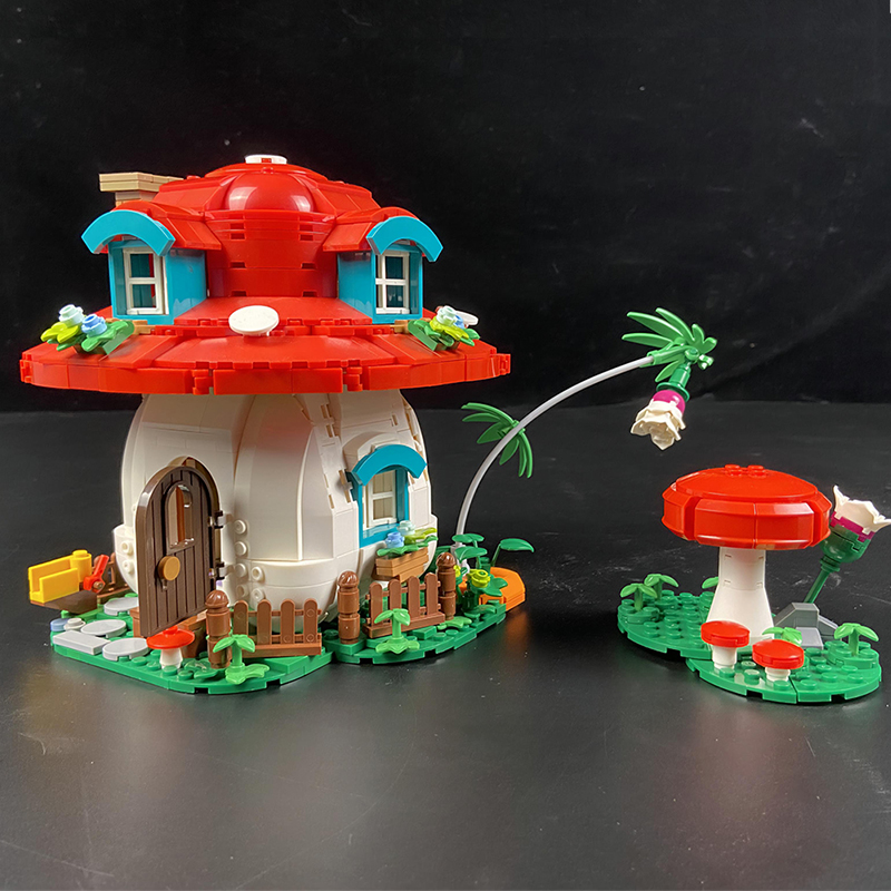 MOC-89584 Mushroom House with 1048 Pieces