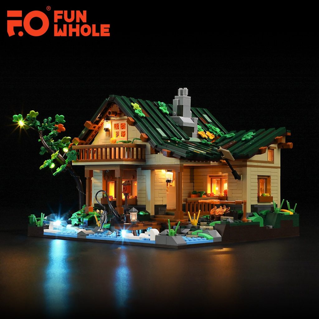 FUNWHOLE FH9004 Lake House With 1969 Pieces 