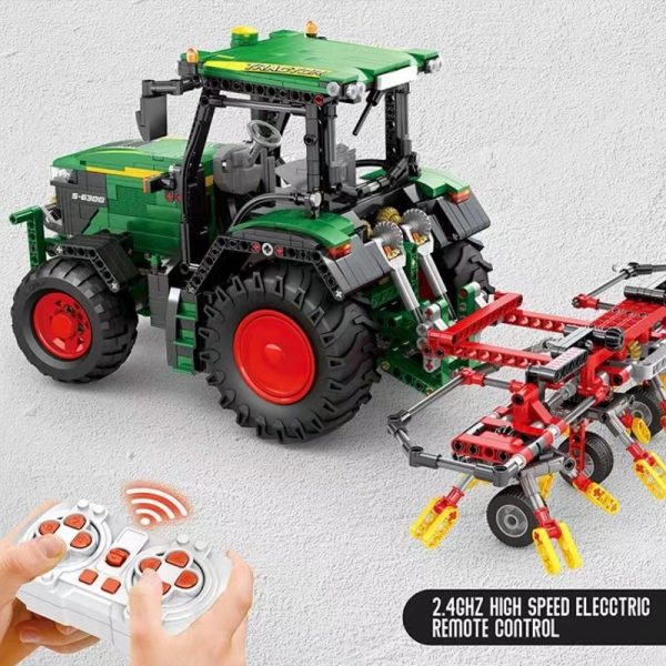 Technic Reobrix 22015 RC Tractor 9 - MOULD KING